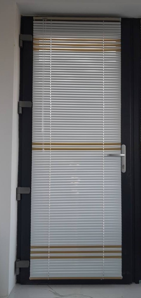 Jaluzele Aluminiu Bicolor